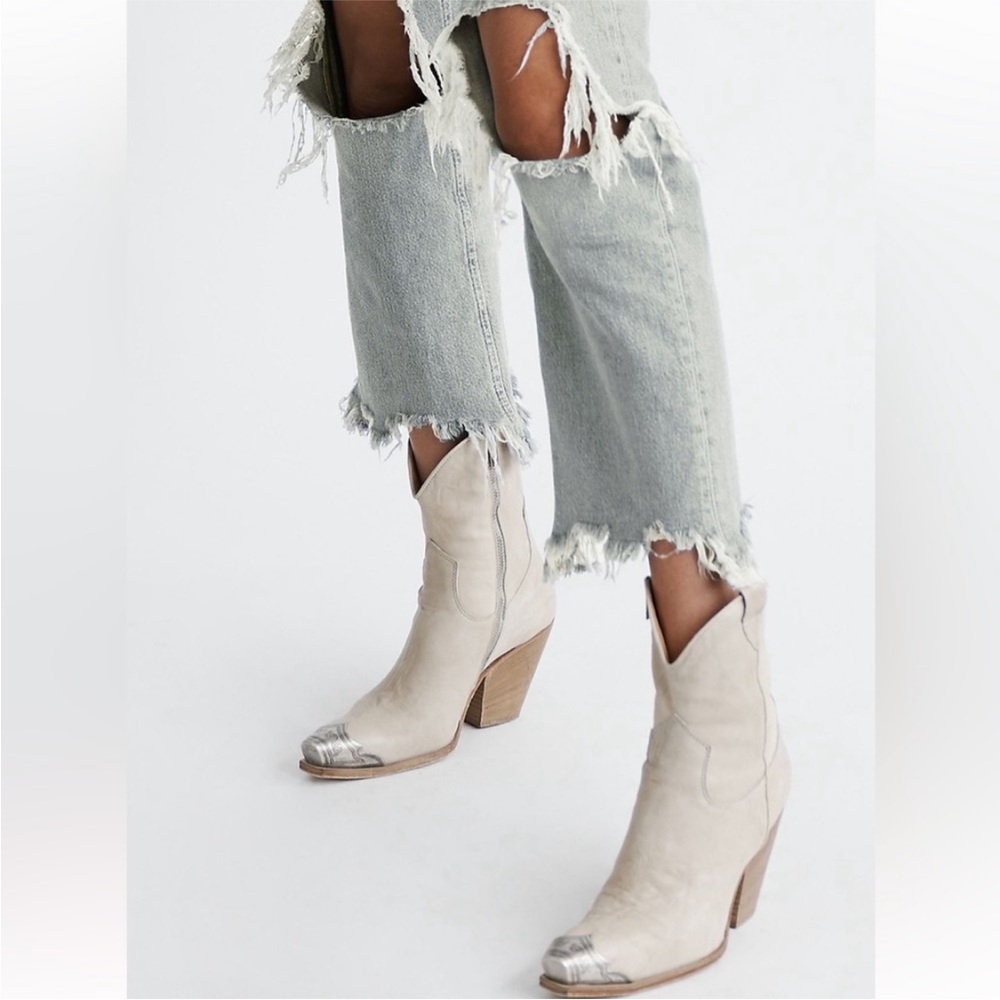 Free People - Brayden Western Boots Bone - Size 10